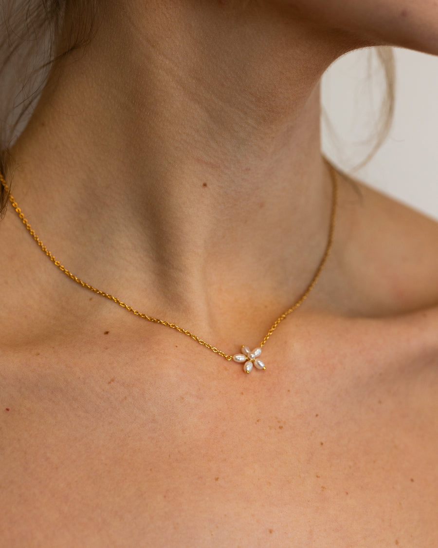 Pearl Signature necklace