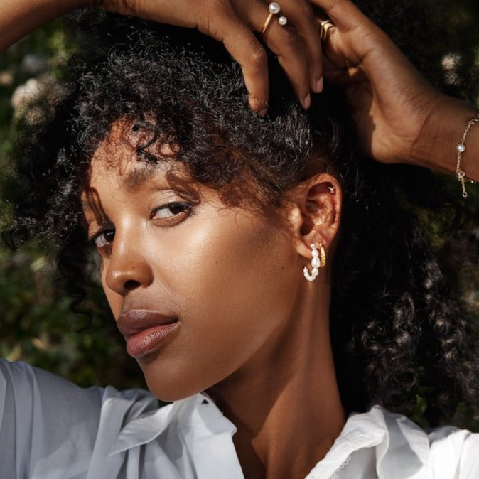 Aura pearl hoops