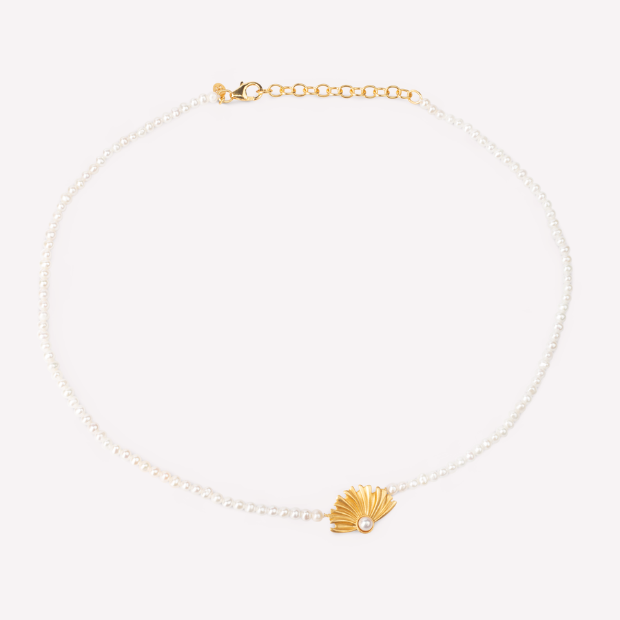 Poppy necklace