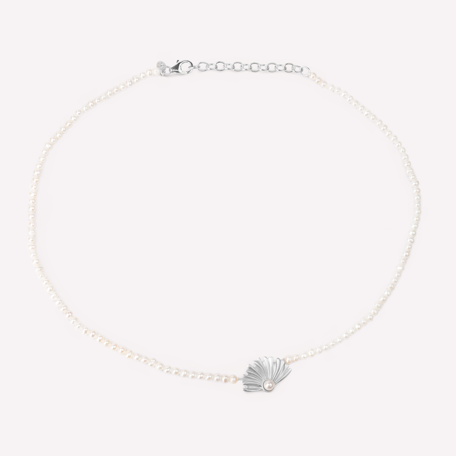 Poppy necklace