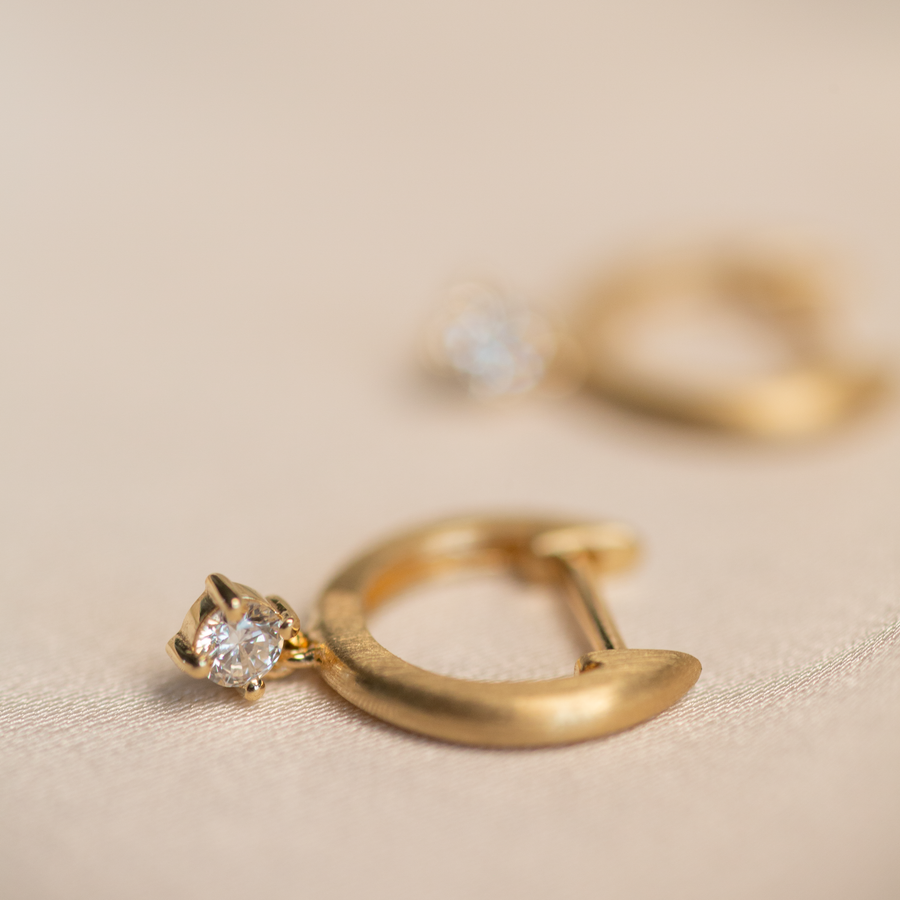 Fine Diamand Hoop