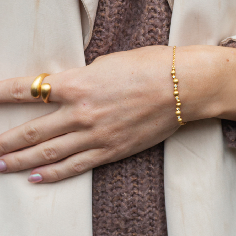 Pebbles bracelet